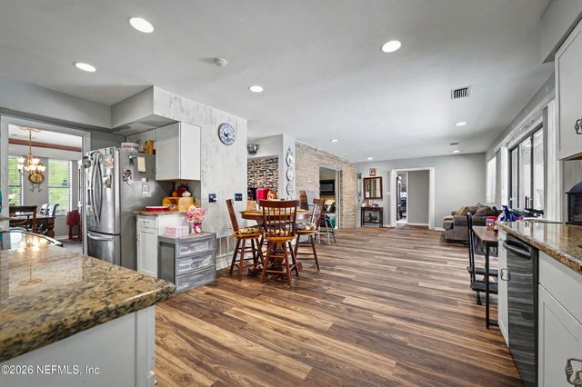5325 SANTA ROSA Way, Jacksonville, FL 32211