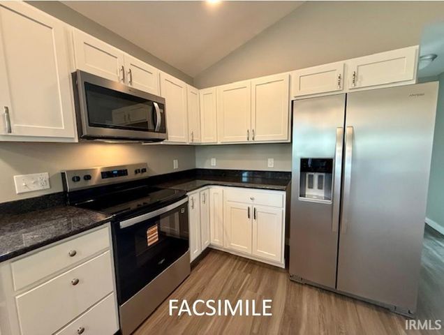 7640 W Julia Drive, Ellettsville, IN 47429