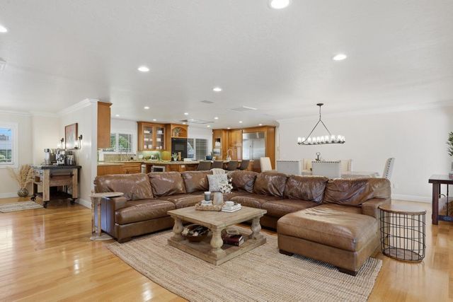 1845 Lorraine Way, Yuba City, CA 95993
