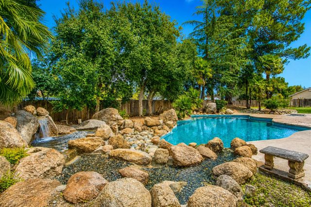 1845 Lorraine Way, Yuba City, CA 95993