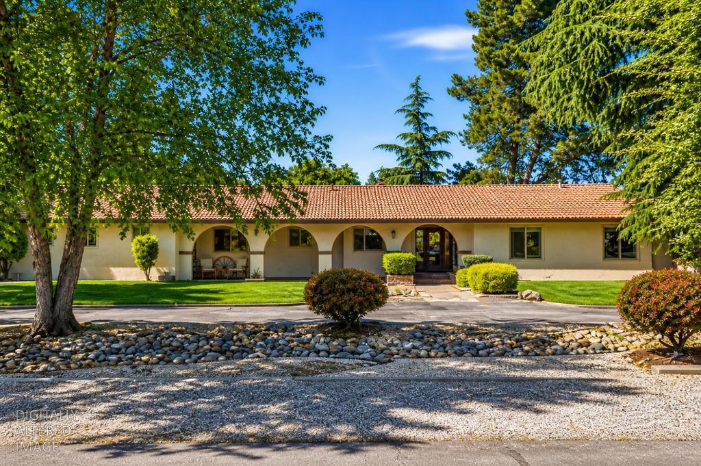 1845 Lorraine Way, Yuba City, CA 95993