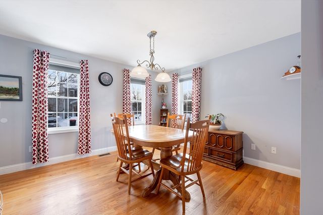 35 Sophia Ln, Bridgewater, MA 02324