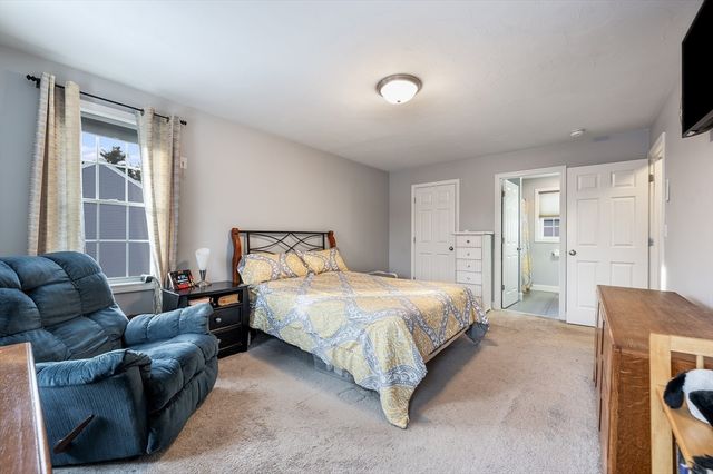 35 Sophia Ln, Bridgewater, MA 02324