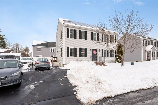 35 Sophia Ln, Bridgewater, MA 02324