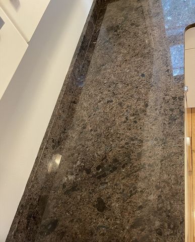 20 Boylston St 4, Lowell, MA 01852