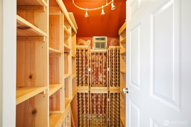 8449 W Mercer Way, Mercer Island, WA 98040