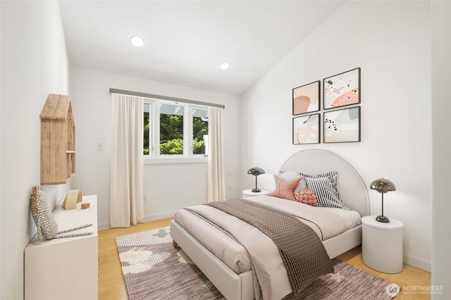 8449 W Mercer Way, Mercer Island, WA 98040