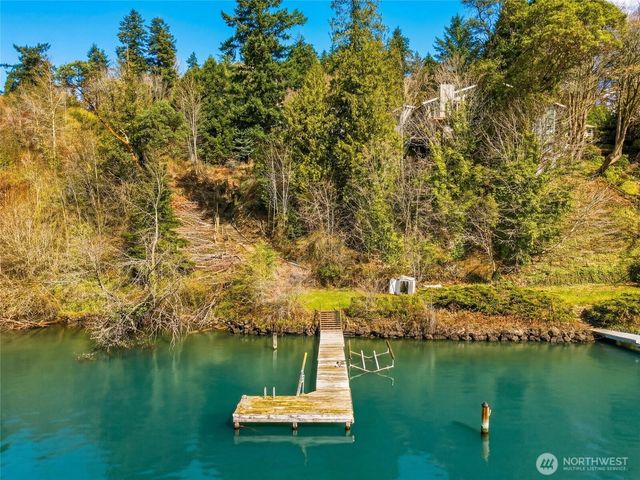 8449 W Mercer Way, Mercer Island, WA 98040