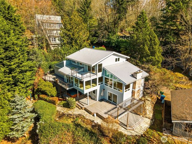 8449 W Mercer Way, Mercer Island, WA 98040