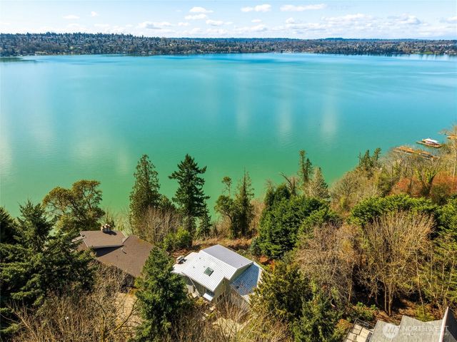 8449 W Mercer Way, Mercer Island, WA 98040
