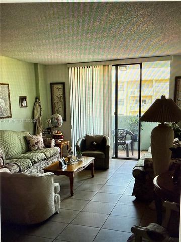 1825 W 44th Pl 707, Hialeah, FL 33012