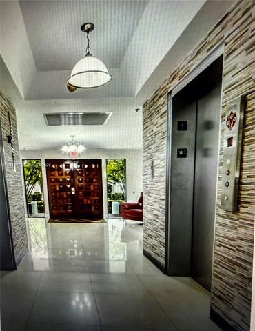 1825 W 44th Pl 707, Hialeah, FL 33012