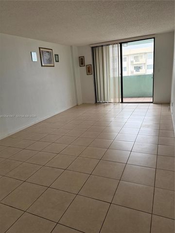 1825 W 44th Pl 707, Hialeah, FL 33012