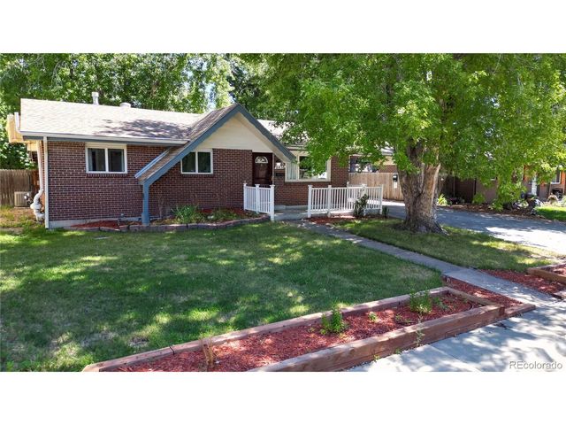 8438 Ames St, Arvada, CO 80003
