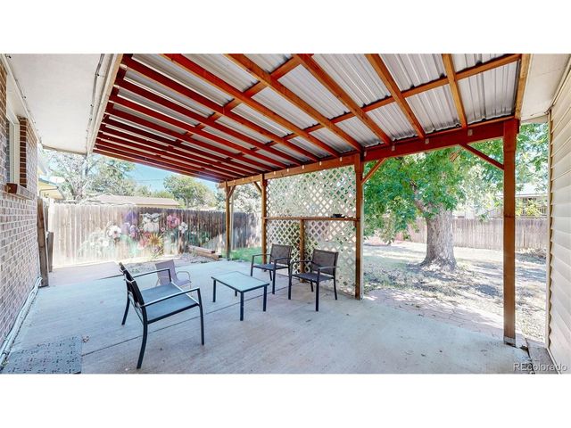 8438 Ames St, Arvada, CO 80003