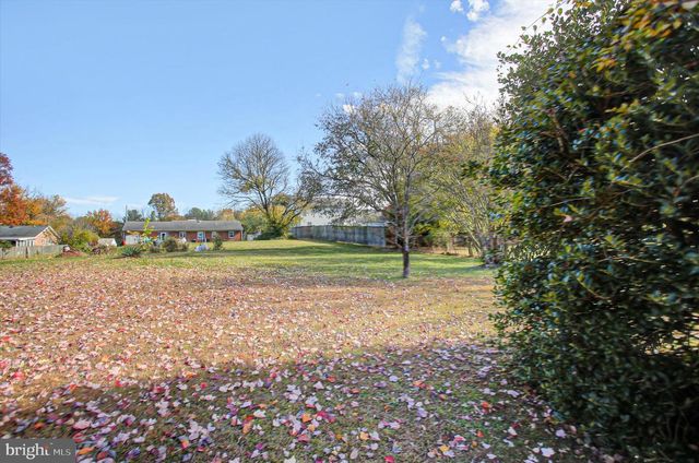 9723 SHARPSBURG PIKE, Hagerstown, MD 21740