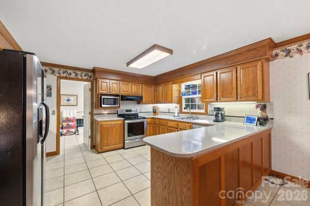 207 Lost Corner Road, Morganton, NC 28655