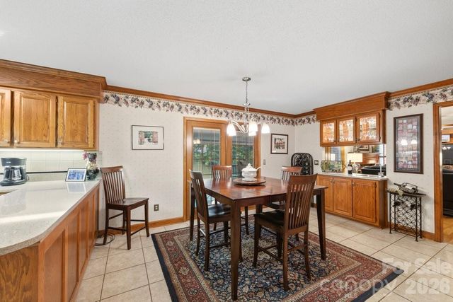 207 Lost Corner Road, Morganton, NC 28655