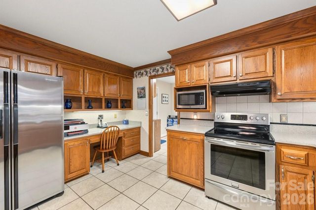 207 Lost Corner Road, Morganton, NC 28655