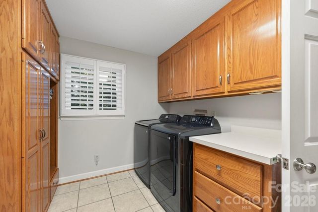 207 Lost Corner Road, Morganton, NC 28655