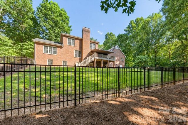 207 Lost Corner Road, Morganton, NC 28655