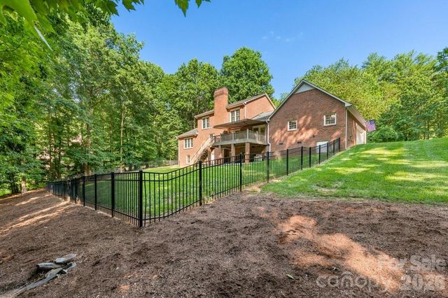 207 Lost Corner Road, Morganton, NC 28655