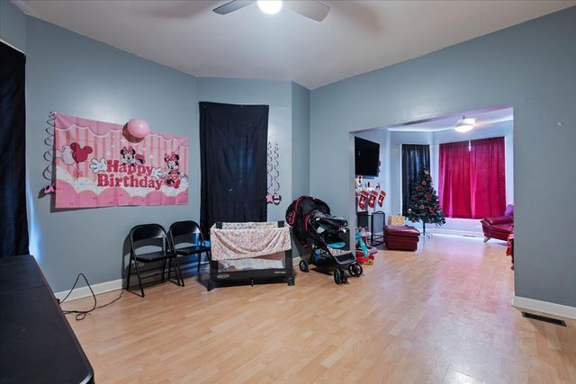 6615 S Rhodes Avenue, Chicago, IL 60637