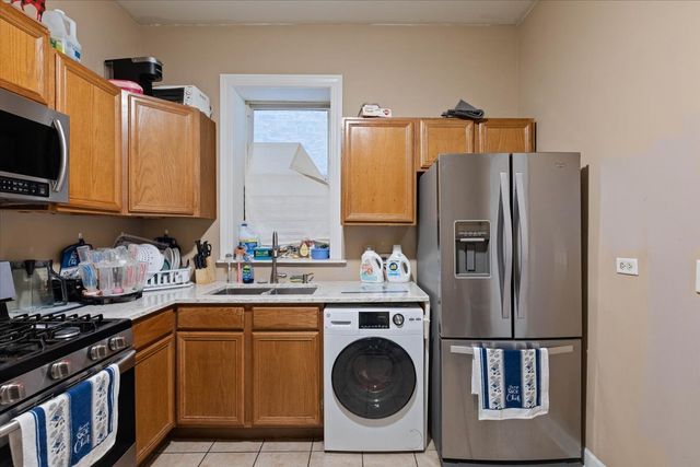 6615 S Rhodes Avenue, Chicago, IL 60637