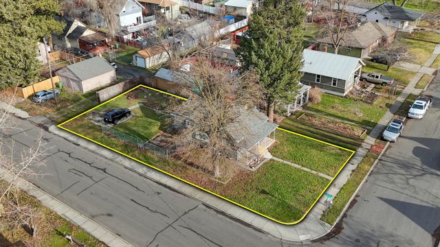 2028 W Nora Ave, Spokane, WA 99205