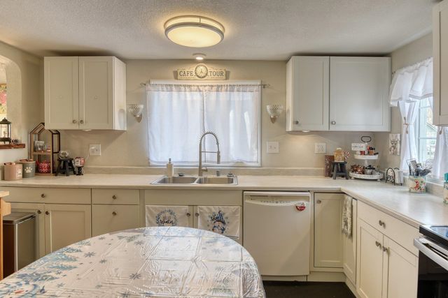 2028 W Nora Ave, Spokane, WA 99205