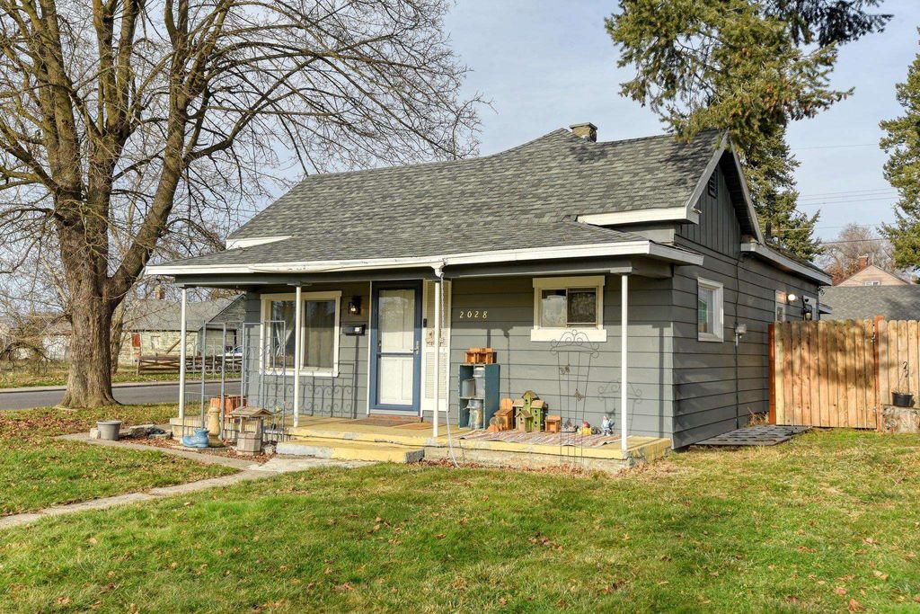 2028 W Nora Ave, Spokane, WA 99205