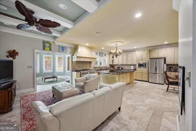 148 Howard Oaks Drive, Macon, GA 31210