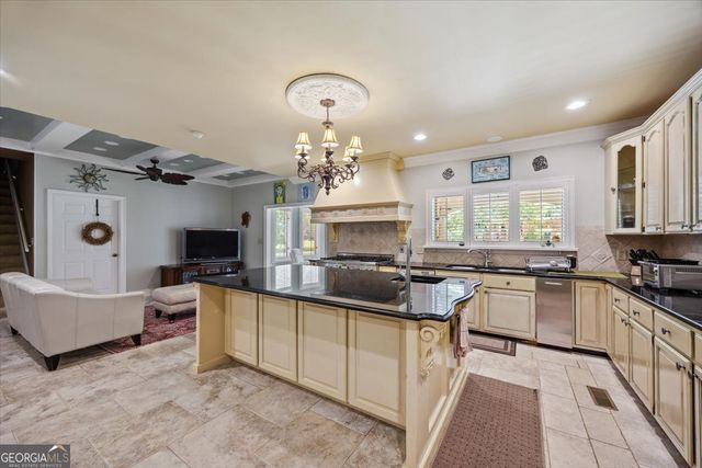148 Howard Oaks Drive, Macon, GA 31210