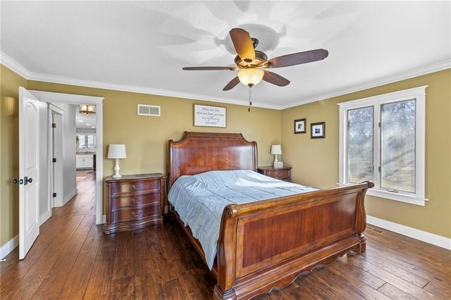 20065 McLouth Road, Tonganoxie, KS 66086