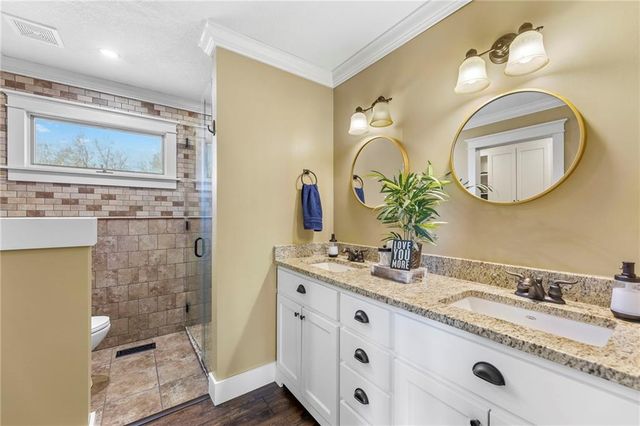 20065 McLouth Road, Tonganoxie, KS 66086