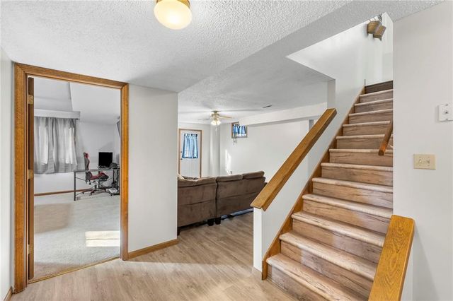 20065 McLouth Road, Tonganoxie, KS 66086