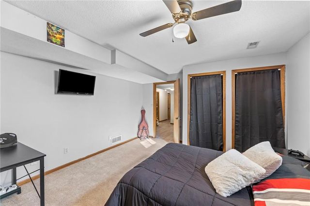 20065 McLouth Road, Tonganoxie, KS 66086