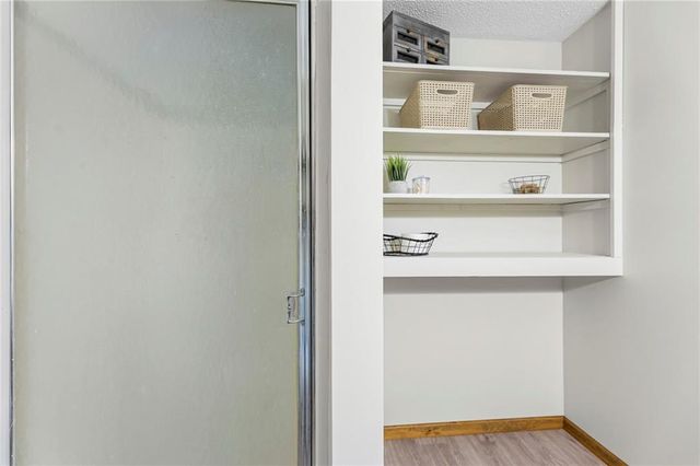 20065 McLouth Road, Tonganoxie, KS 66086