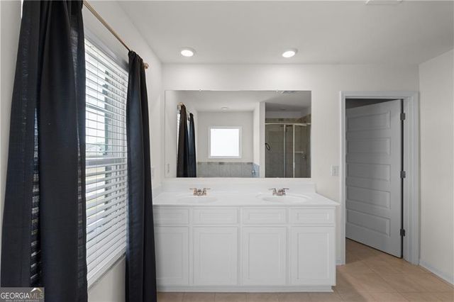435 Noblewood Drive, Mcdonough, GA 30252