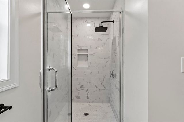 20 Curley Cir, Ayer, MA 01432
