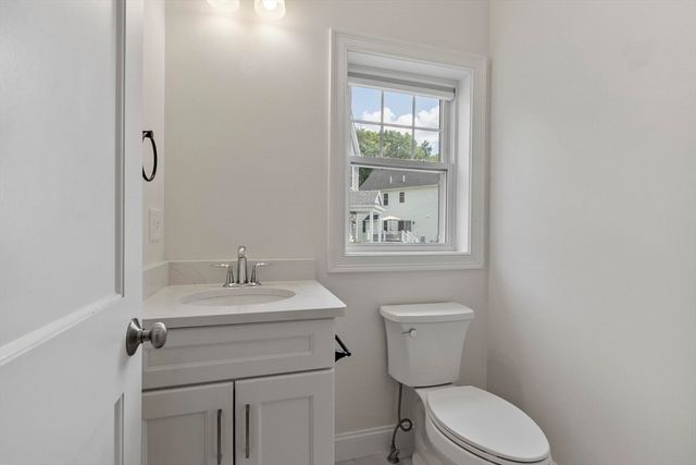 20 Curley Cir, Ayer, MA 01432