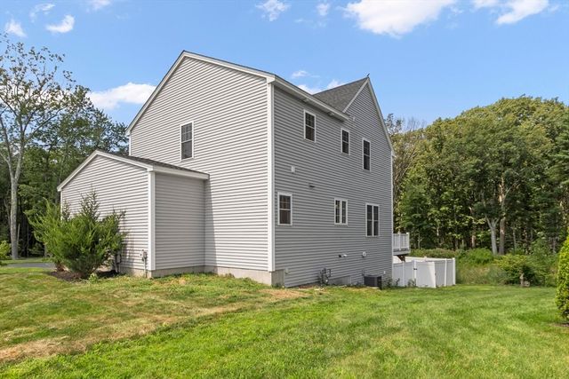 20 Curley Cir, Ayer, MA 01432