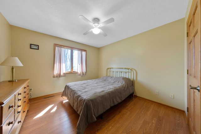 77728 325th Street, Ellendale, MN 56026