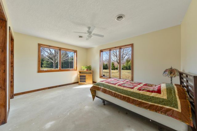 77728 325th Street, Ellendale, MN 56026