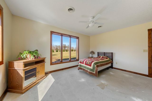 77728 325th Street, Ellendale, MN 56026