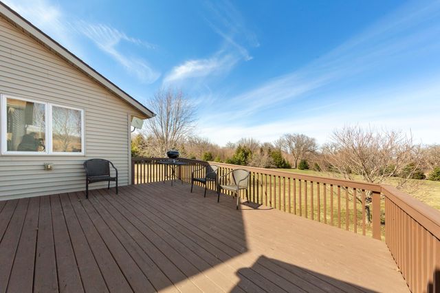 77728 325th Street, Ellendale, MN 56026