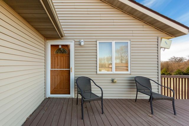 77728 325th Street, Ellendale, MN 56026