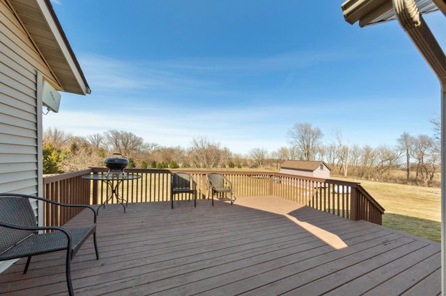 77728 325th Street, Ellendale, MN 56026