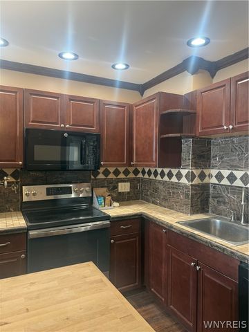 80 Delaware Road, Tonawanda, NY 14217