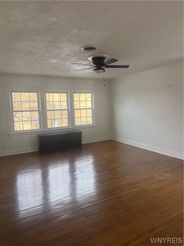 80 Delaware Road, Tonawanda, NY 14217